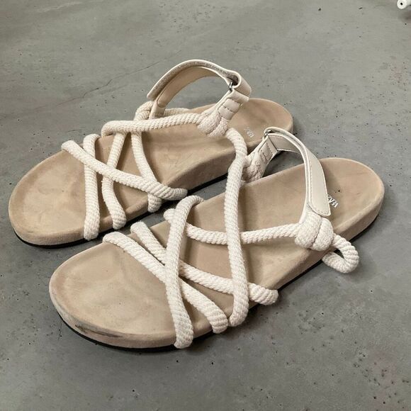 Zara Low Knotted Sandals - Picture 3 of 7